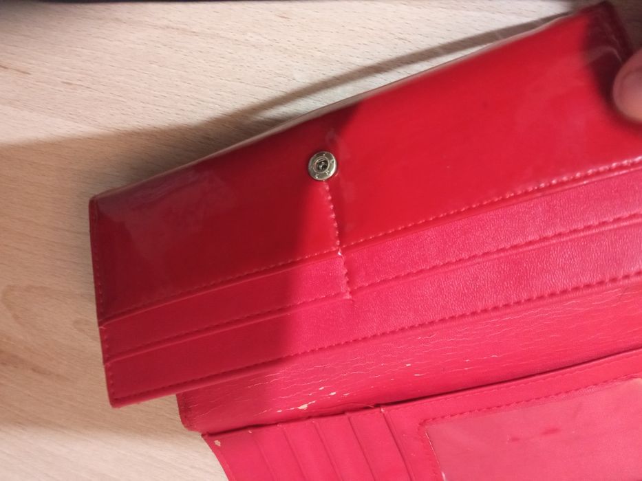 Portfel damski czerwony.
