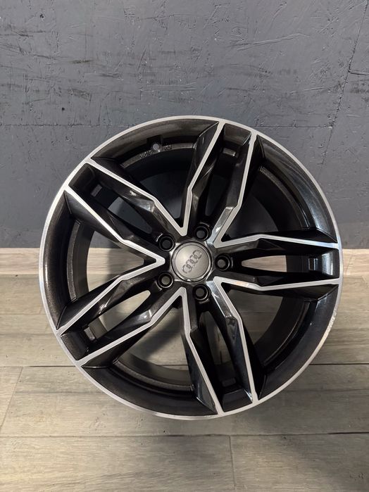 Диски Audi R18 5*112 8j ET45