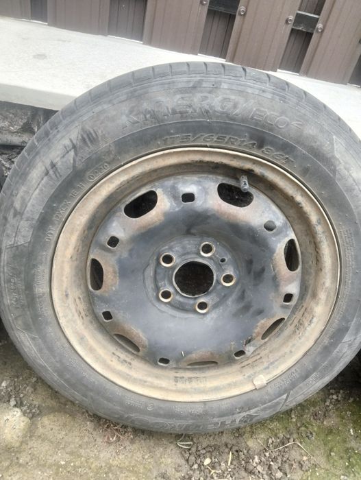 Продам колеса.одне 1000