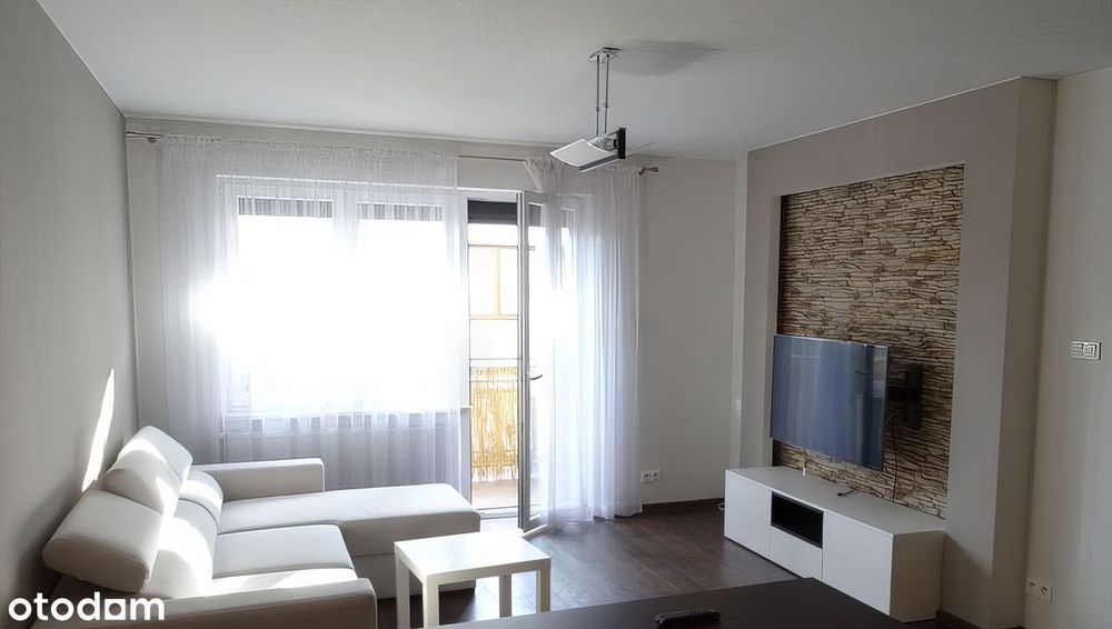 Mokotów | Al. Niepodległości | Metro Racławicka | Balkon | Piwnica