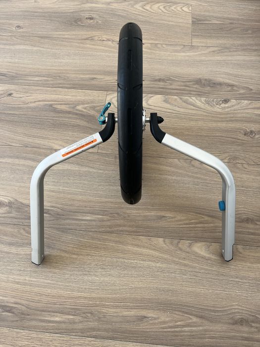THULE Kółko do joggingu Kit 1