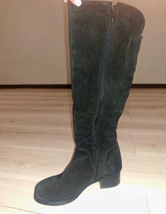 Сапоги жіночі 36 (36.5) натуральна замша! В ідеальному стані