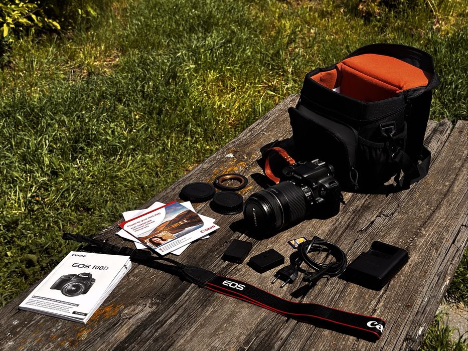 Canon 100D з обʼєктивом 18-135мм