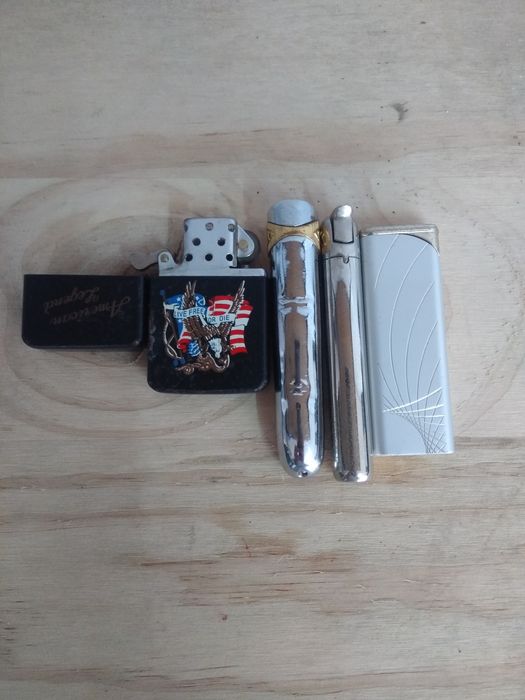 Vários Isqueiros #1