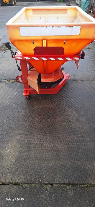 Rozsiewacz dwutalerzowy zawieszany Dexwal- 2011 - NOWY Nieużywany