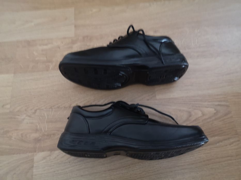 Sapatos Homem novos