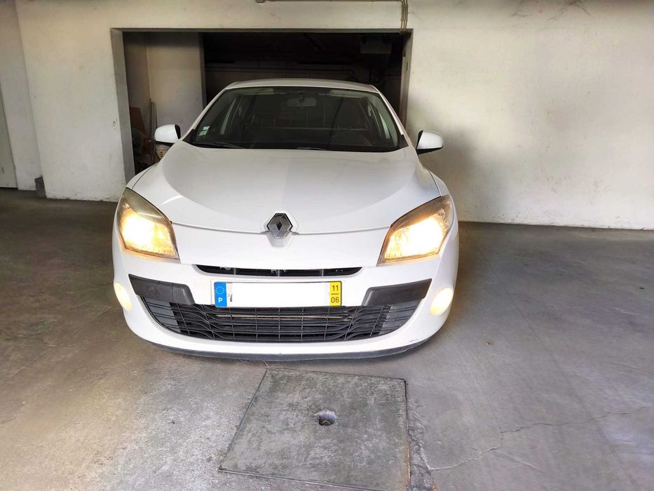 Renault megane 2011, 110 cv, a/c, 2 lugares, impecável