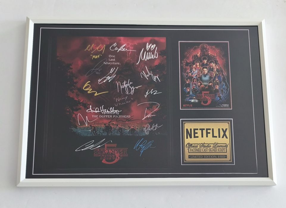 Moldura Série Stranger Things 5 com Autógrafos (A4)