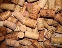 Rolhas de cortiça usadas