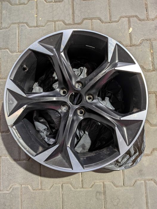 Felga 19' Cupra Formentor ET40 5FF601025E