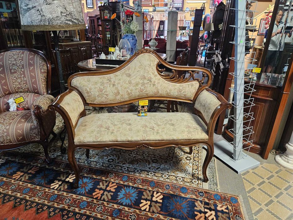 Sofá vintage - Bom estado geral