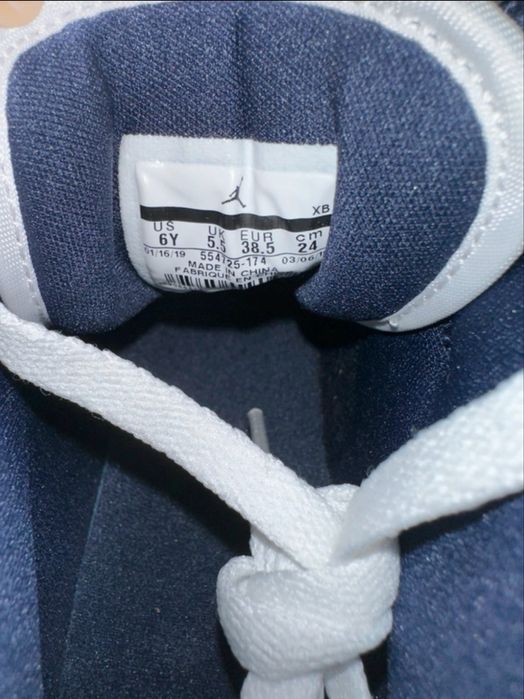 Air Jordan 1 Mid Metallic Gold Obsidian