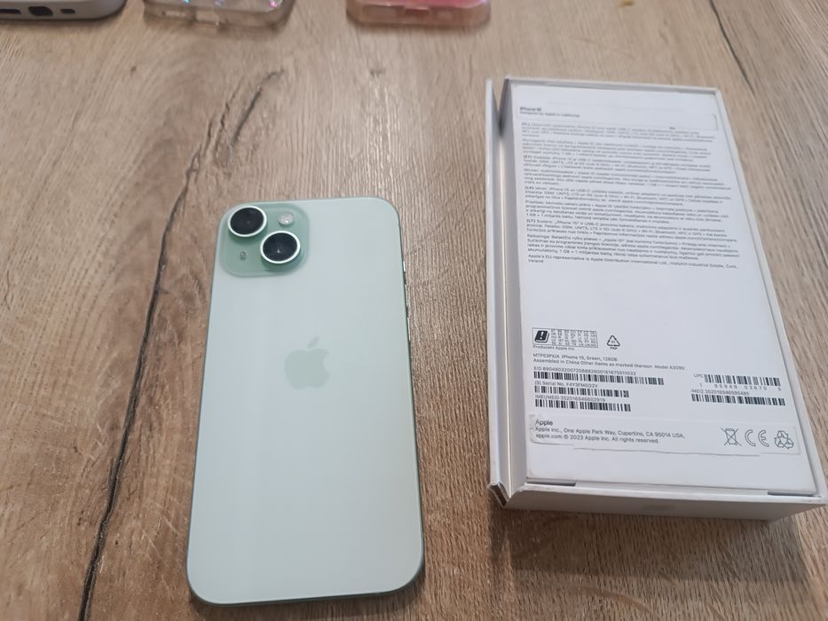IPhone 15 128g bat 84%