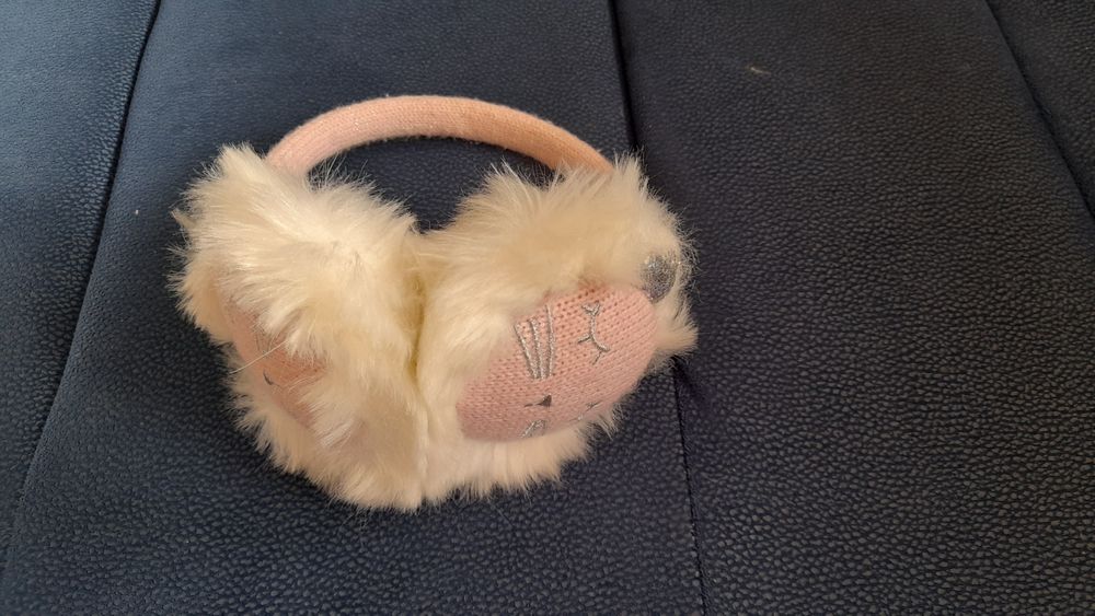 Czapki nauszniki 134 dziewczynka