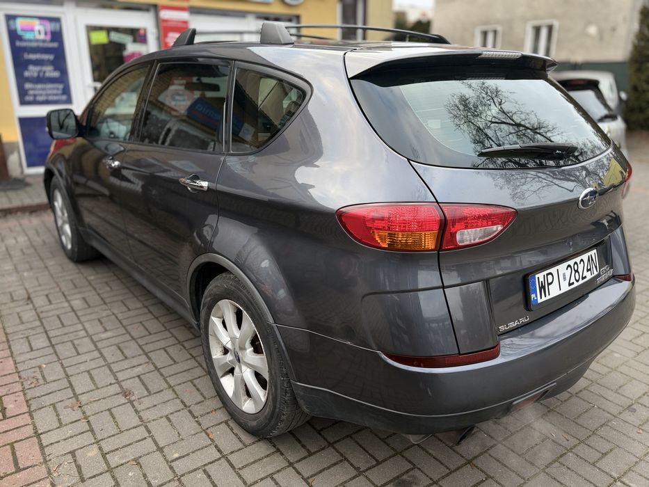 Subatu Tribeca 7 osobowy duze wygodne auto