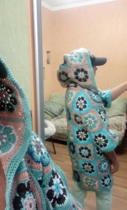 Эксклюзивный вязаный кардиган ручной работы
