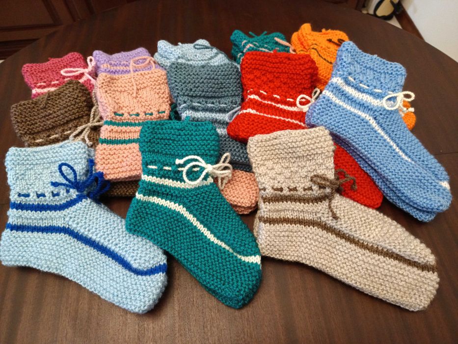 Carapins adulto em lã feitos á mão