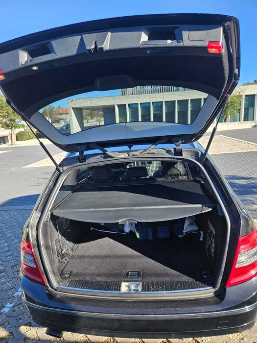 Mercedes 220 AVANGARDE com kit AMG