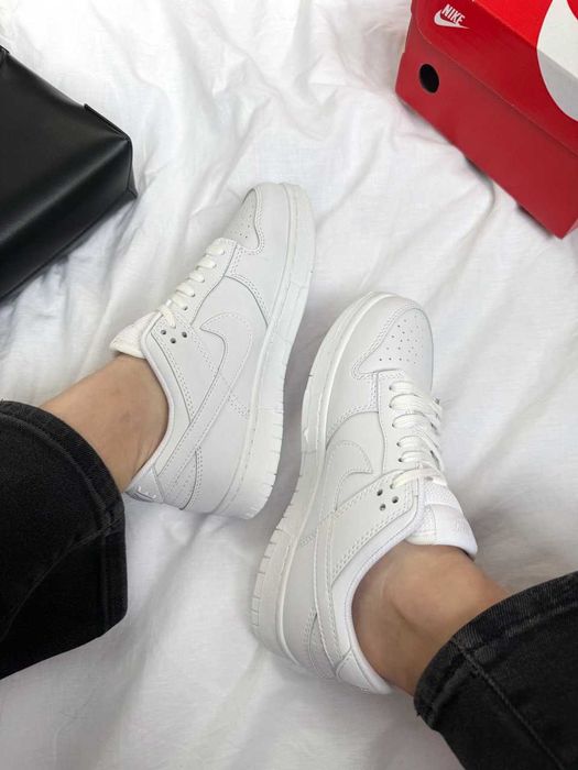 Кросівки Nike SB Dunk Low White жіночі шкіряні білі кеди Найк СБ Данк демісезонні | Женские кроссовки Данки белые демисезонные кожаные 36 37 38 39 40