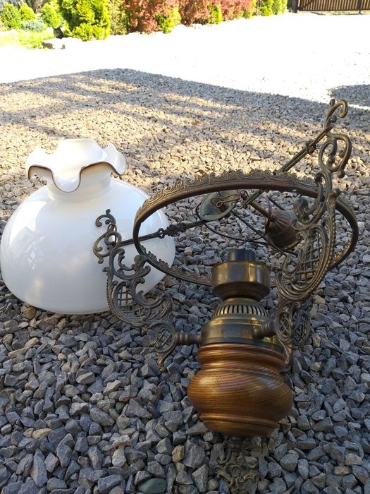 Stara lampa wisząca