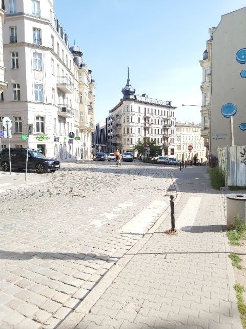 Niesamowite miejsce Centrum 3 pokoje, 60 m parter klimatyzacja bliziutko Galerii Stary Browar  parkingi kosmetyka fryzjer  showroom  sklep internetowy