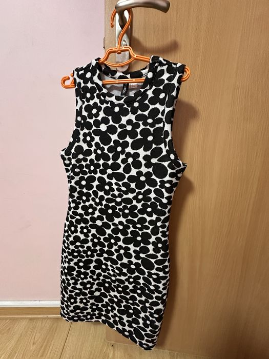 Сукні жіночі XS / S