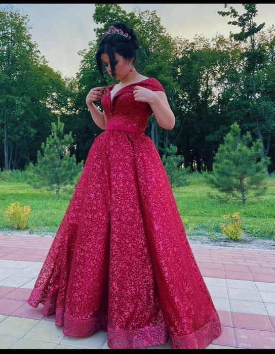 Выпускное платье 42-46 р-р