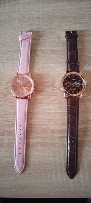 Zestaw zegarków kwarcowych