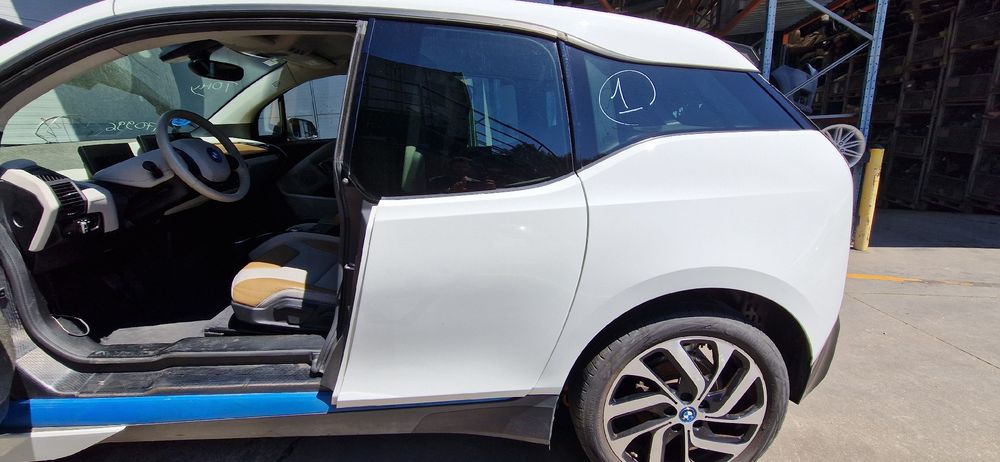 Porta trás esquerda BMW i3 (I01)