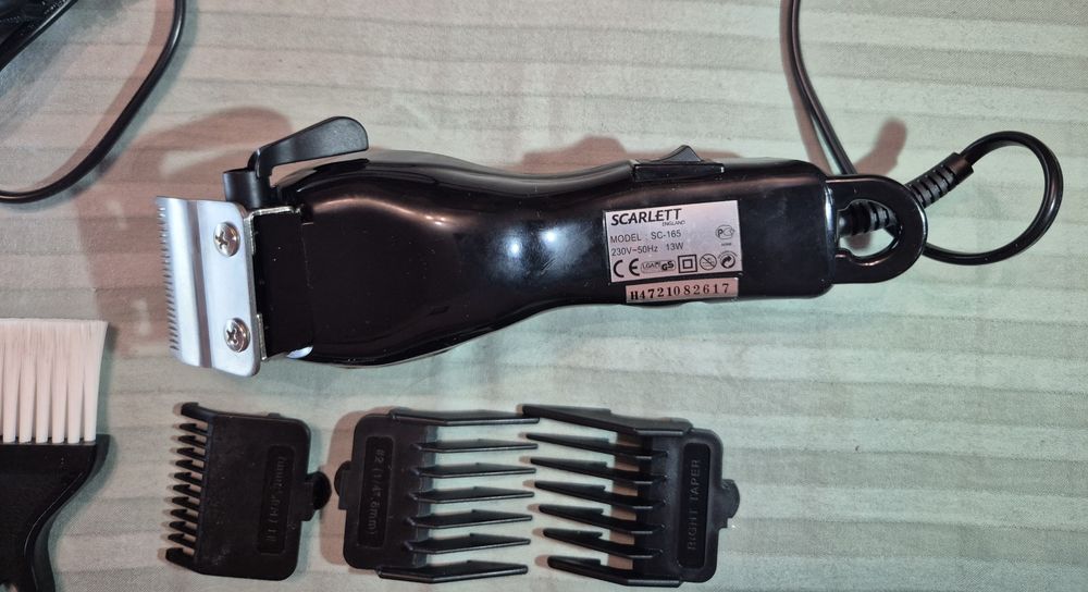 Машинка для стрижки волосся Scarlett