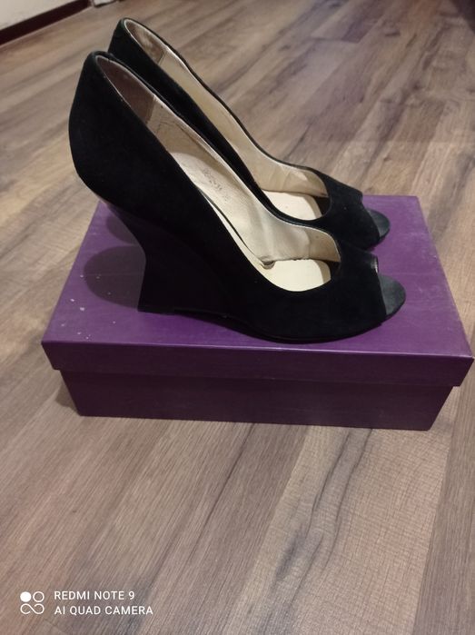 Туфлі замшеві жіночі