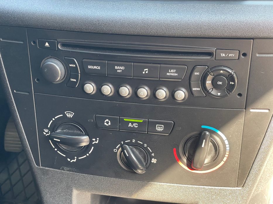 Citroen C4 1.4 Benzyna