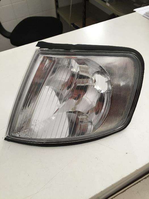 Farolim de pisca Audi A3 Lado Esquerdo (96-00) NOVO