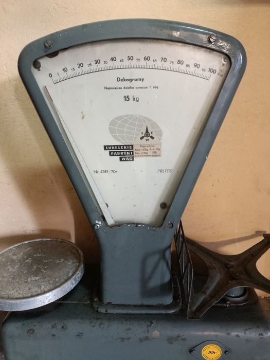 Waga szalkowa uchylna