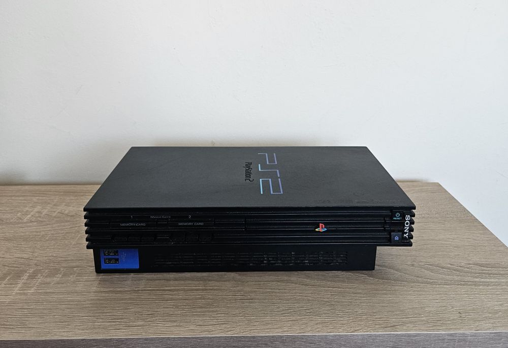 Konsola PlayStation 2 FAT
