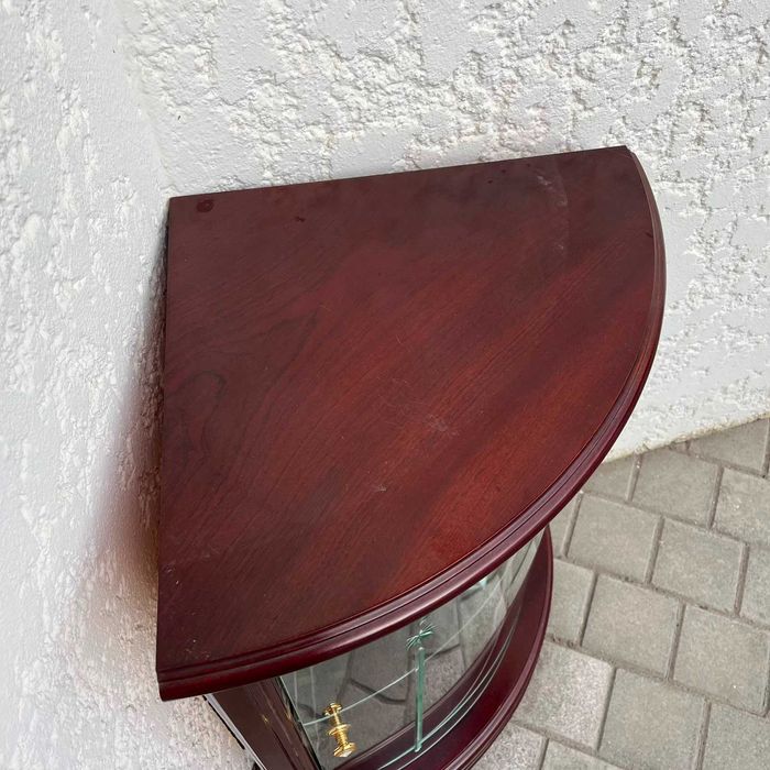 Vitrine Expositora de Canto Clássica em Madeira