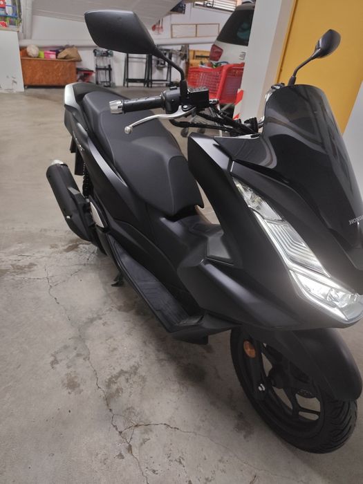 Honda PCX 125 semi nova