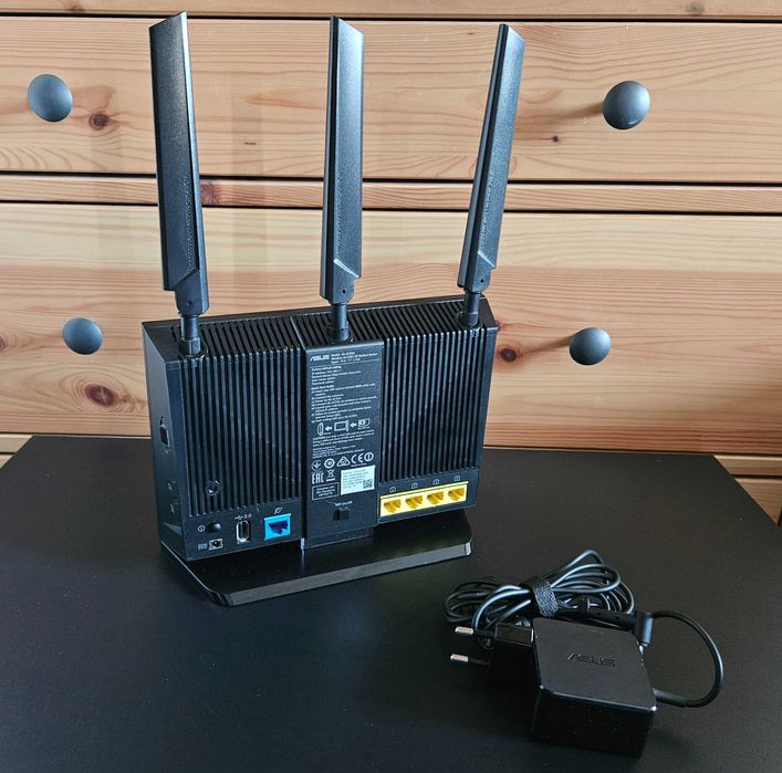 router z modemem LTE ASUS 4G-AC55U