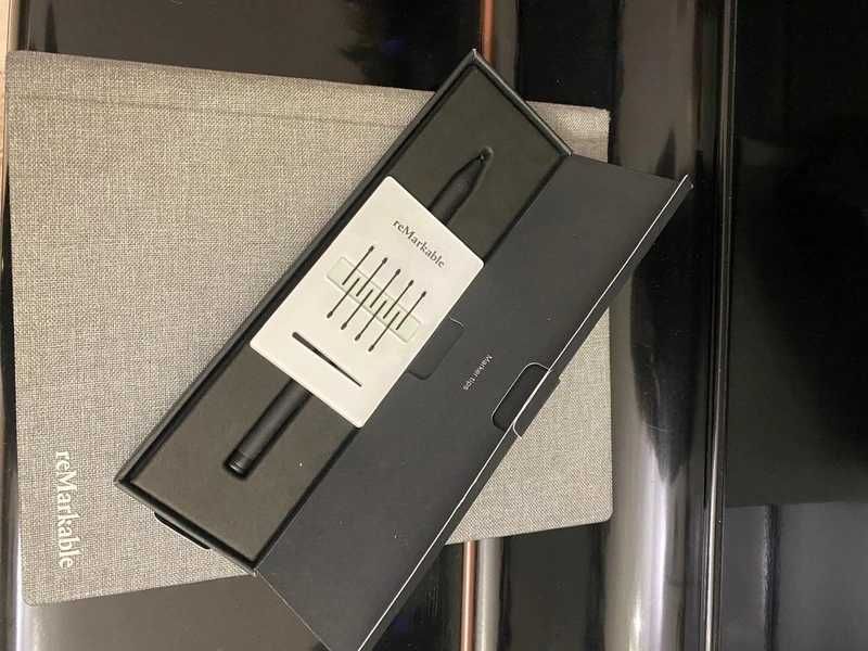 reMarkable 2 + Marker Plus + Book Folio