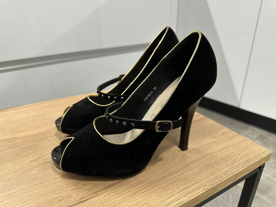 Buty na obcasie sandały pantofle szpilki r. 39 24,5 cm
