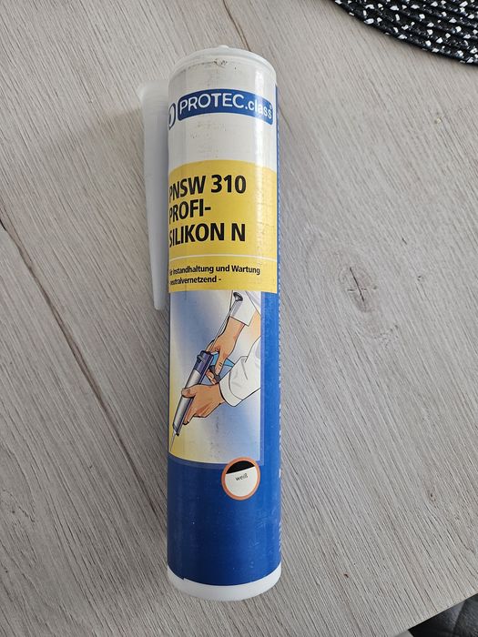 Posiadam na sprzedaż silikony 30 zł za sztukę