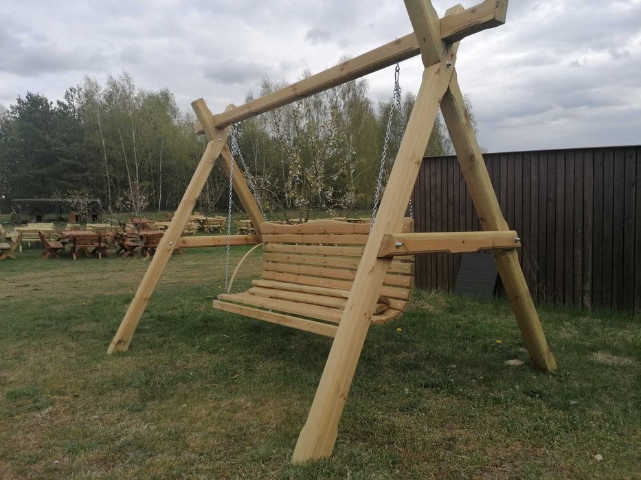 Huśtawka ogrodowa, bujawka