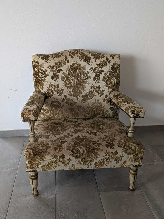 Cadeirão Vintage Estofado – Estilo Clássico