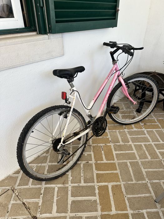 Vendo bicicleta menina