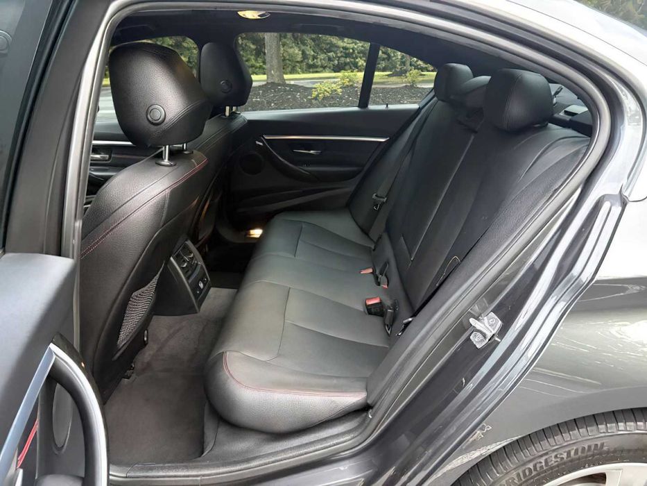 BMW 3 Series 330i      2017