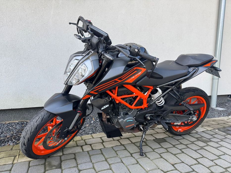 KTM Duke 125 2021 r - LED - Ładny i zadbany !