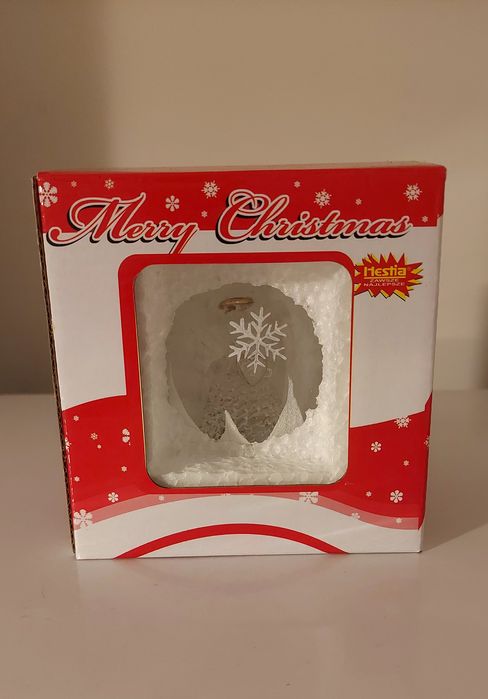 Szklana bombka świecąca