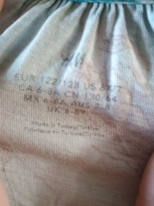 Sukienka dziewczęca H&M z syrenką – rozm. 122/128 (6-8 lat)