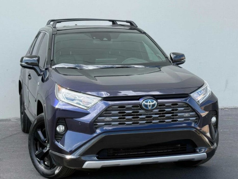 Toyota RAV4 Hybrid XSE      2021
