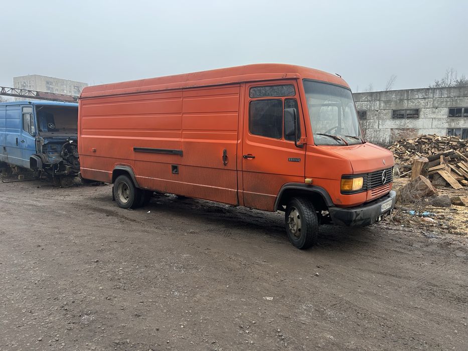 Продам кузовные детали Мерседес 609,709,711,809,811,Рекс,Варио